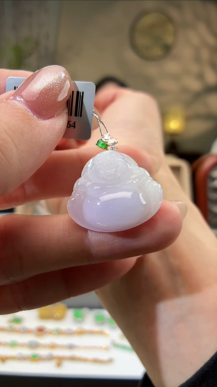 颈饰18K金镶嵌翡翠佛公