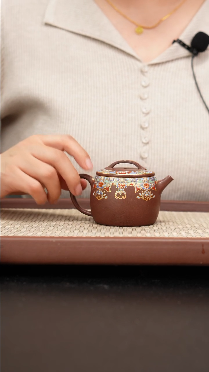 【闪购商品】紫砂茶壶底曹清珐琅彩汉瓦140