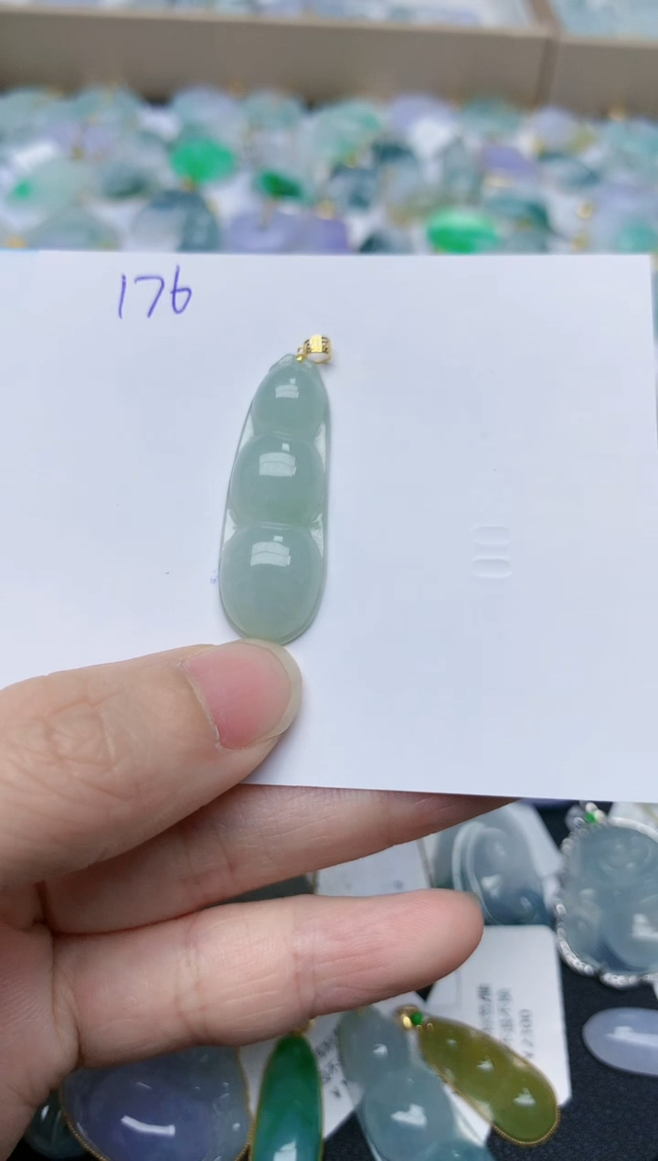 【闪购商品】翡翠颈饰18K金镶嵌天然翡翠A货    