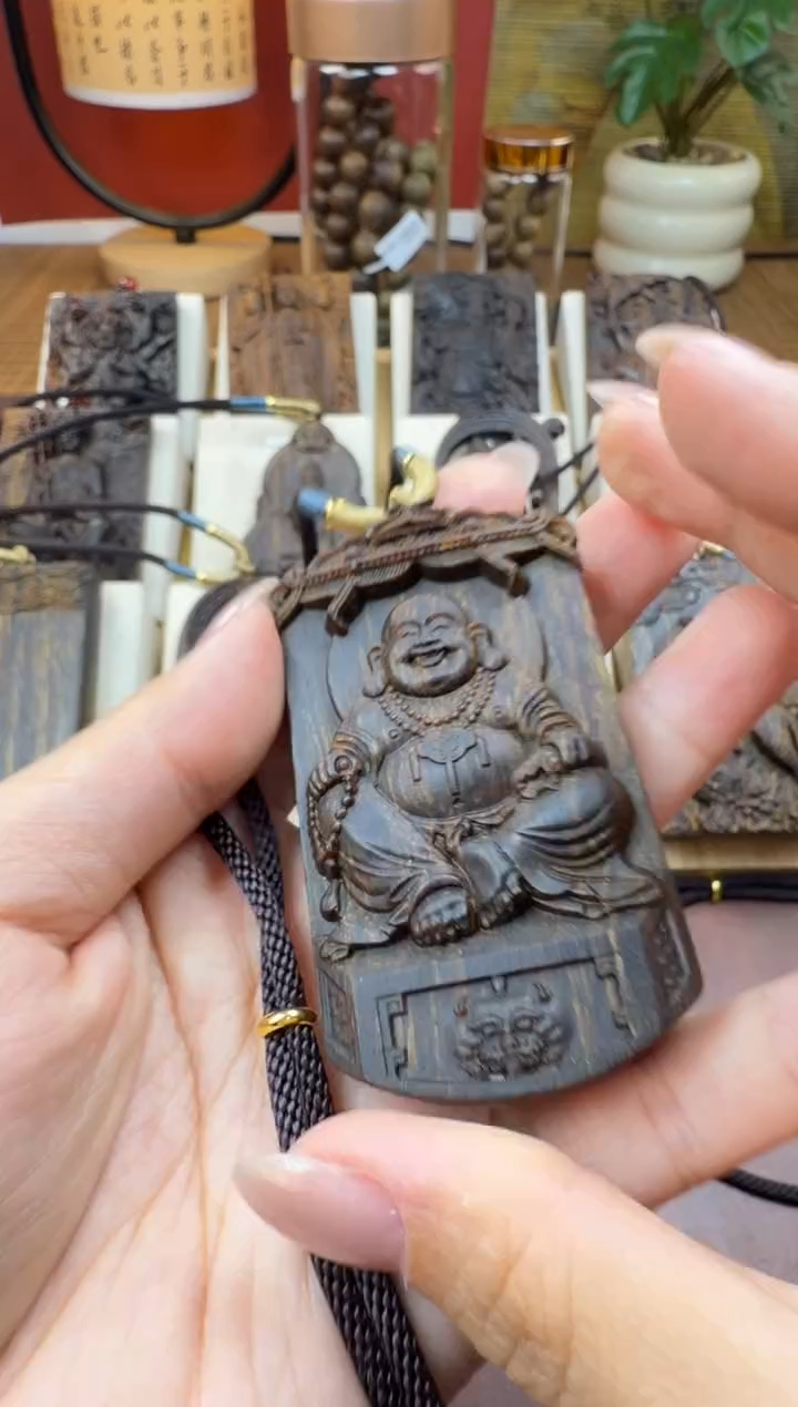 木木雕款 芽庄 弥勒佛 双面雕刻 7cm 送养香瓶