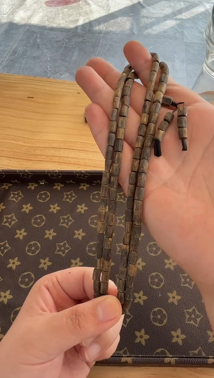 【闪购商品】沉香吊坠奇楠沉水虫漏随形桶珠19克+