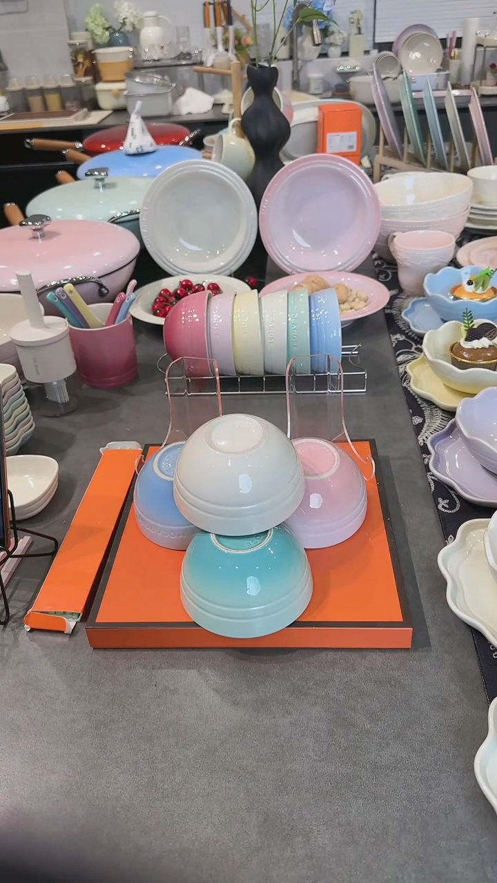 【闪购商品】瓷四色米饭碗