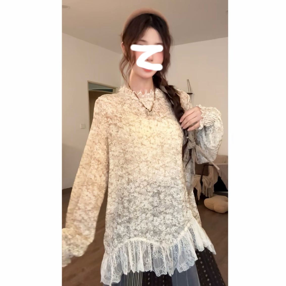 【有运补】秋冬蕾丝衫不规则复古碎花长袖弹力打底衫上衣