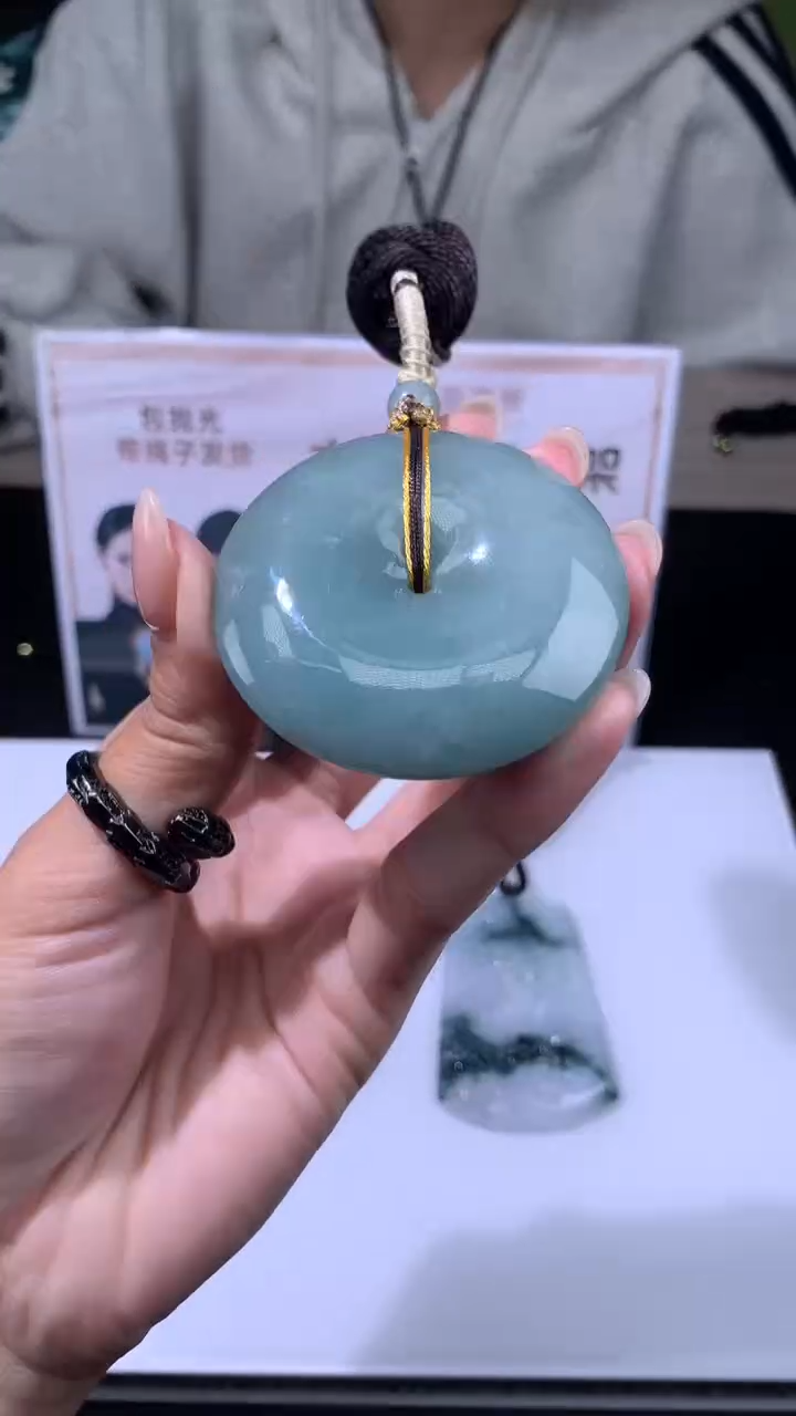 【闪购商品】定制翡翠未镶嵌不退不换CMH1件-A