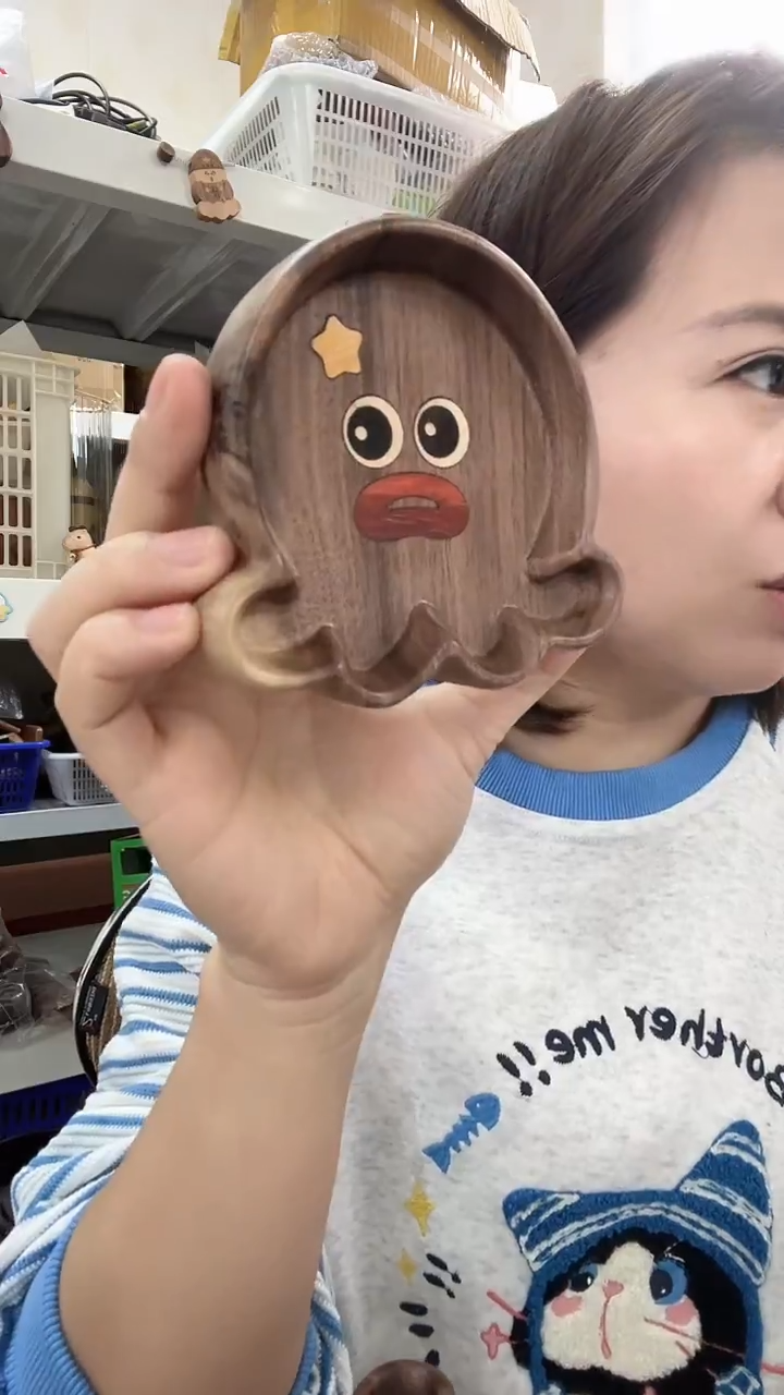 有机玻璃瑕疵章鱼小盘子 编号3200单只发