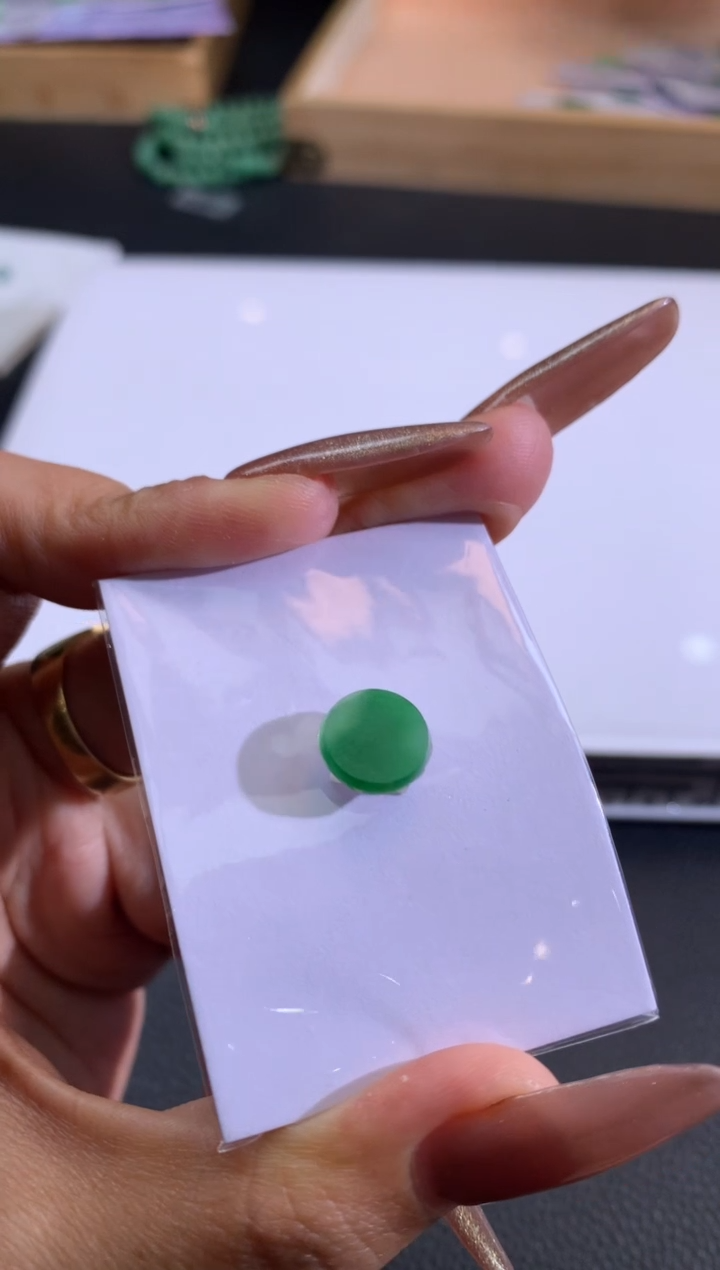 【闪购商品】定制翡翠未镶嵌翡翠