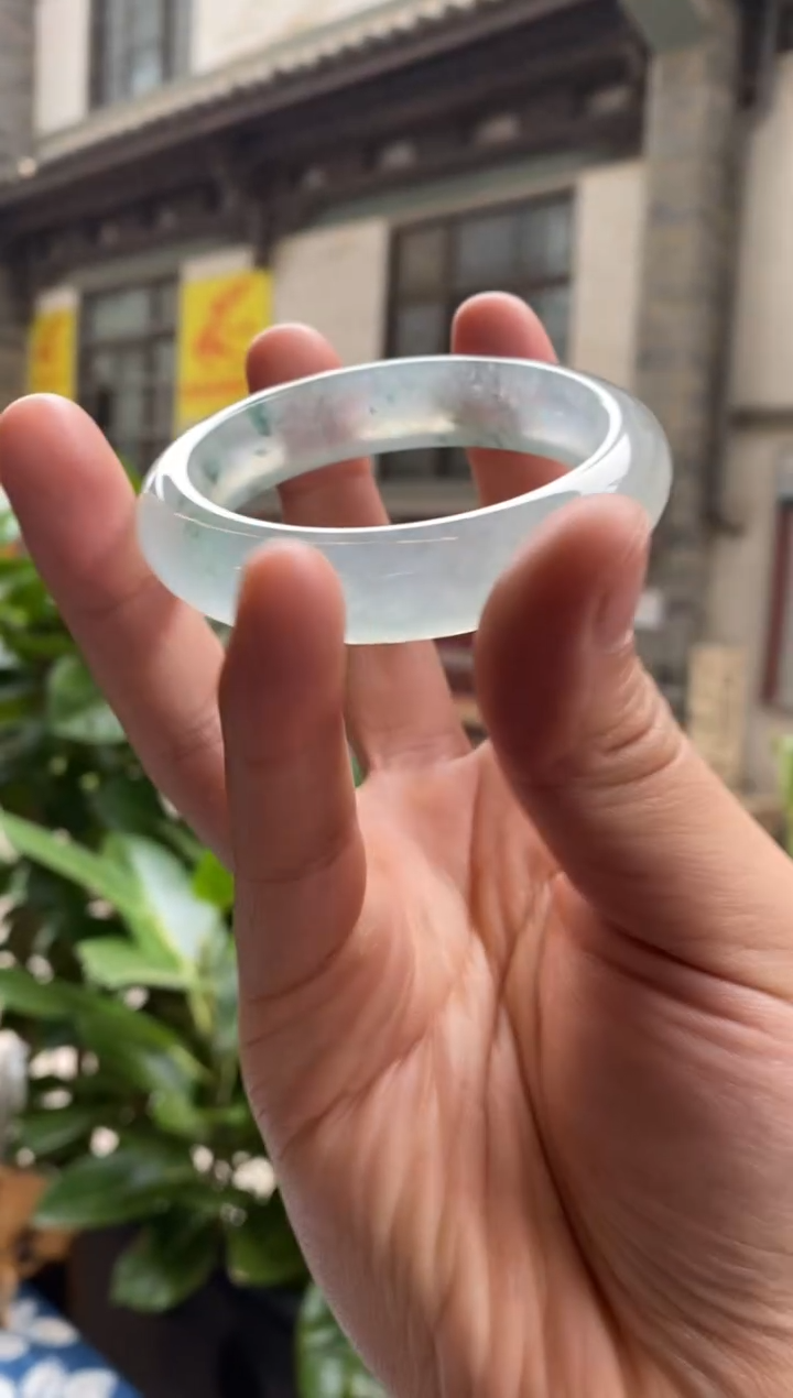 【闪购商品】翡翠手镯未镶嵌55圈