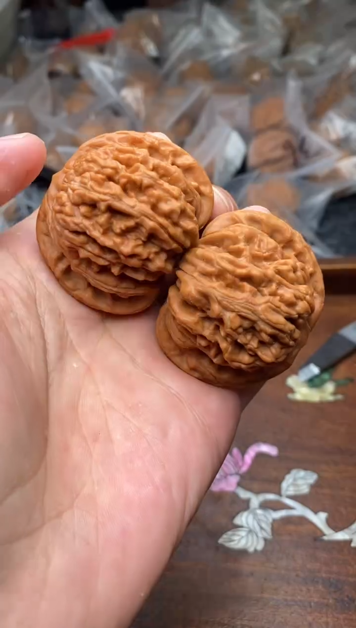 【闪购商品】文玩核桃把件A39号四座楼46尺