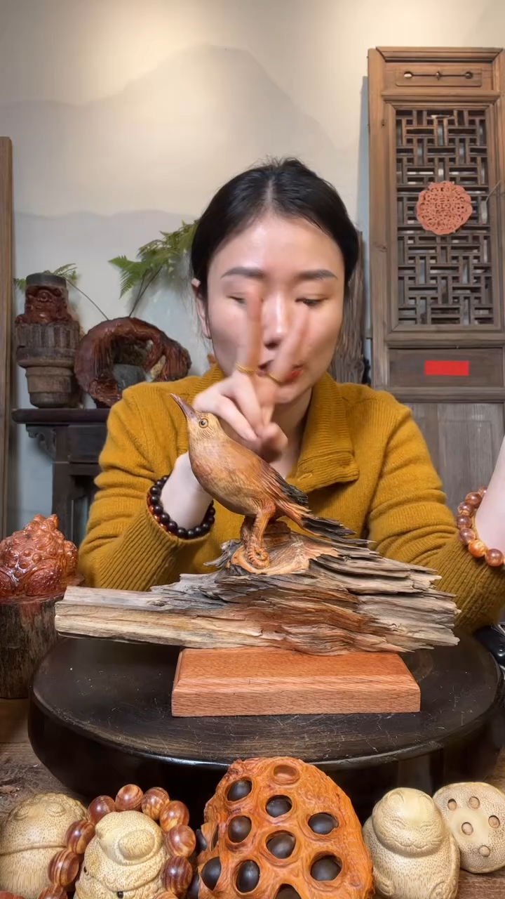 摆件知****澜987987987
