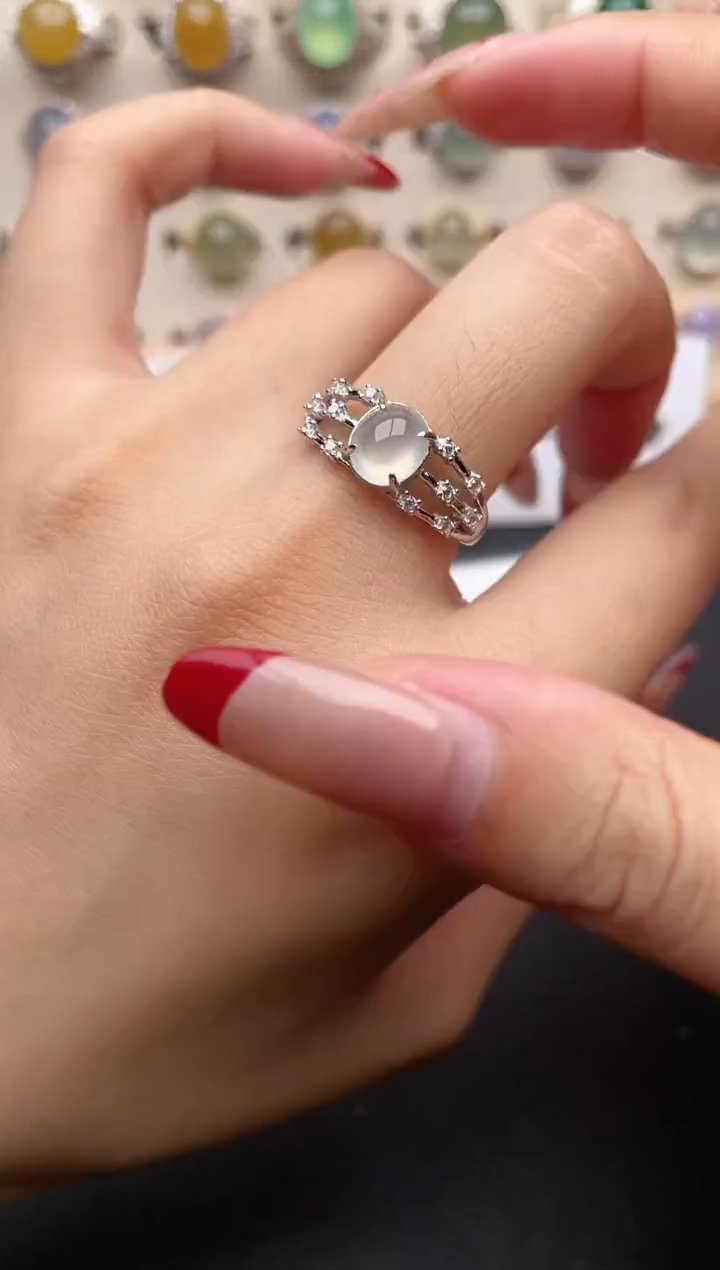 【闪购商品】翡翠戒指银S925镶嵌一物一证一礼盒