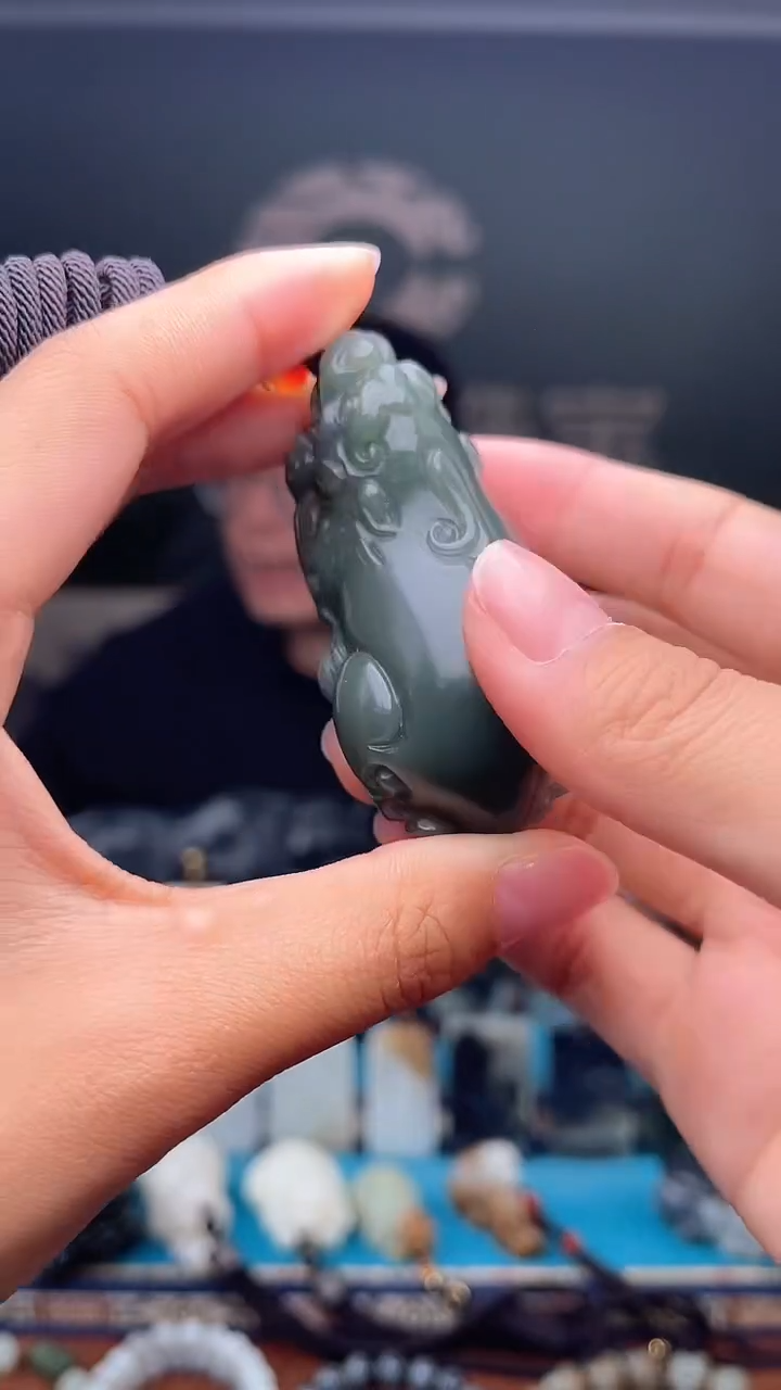 未镶嵌和田玉挂件1