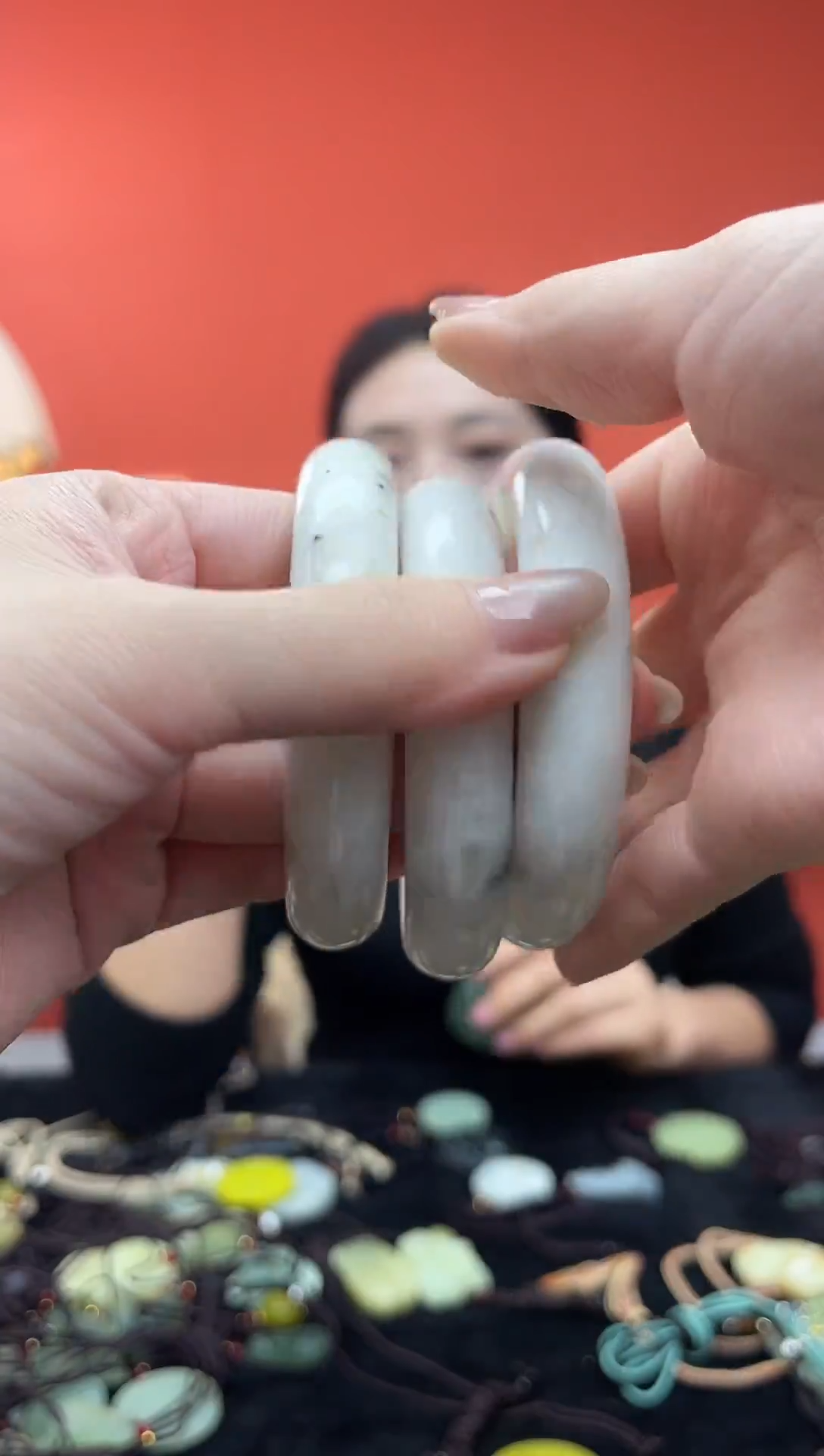 未镶嵌岫玉手串`