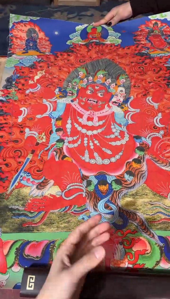 卷轴画龙妹的唐卡tk16