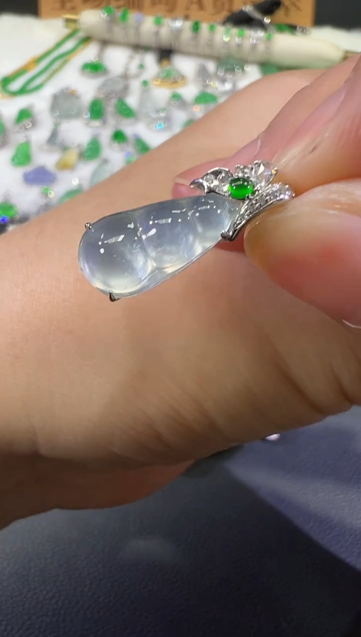 吊坠(不含链)18K金镶嵌翡翠B576|5500