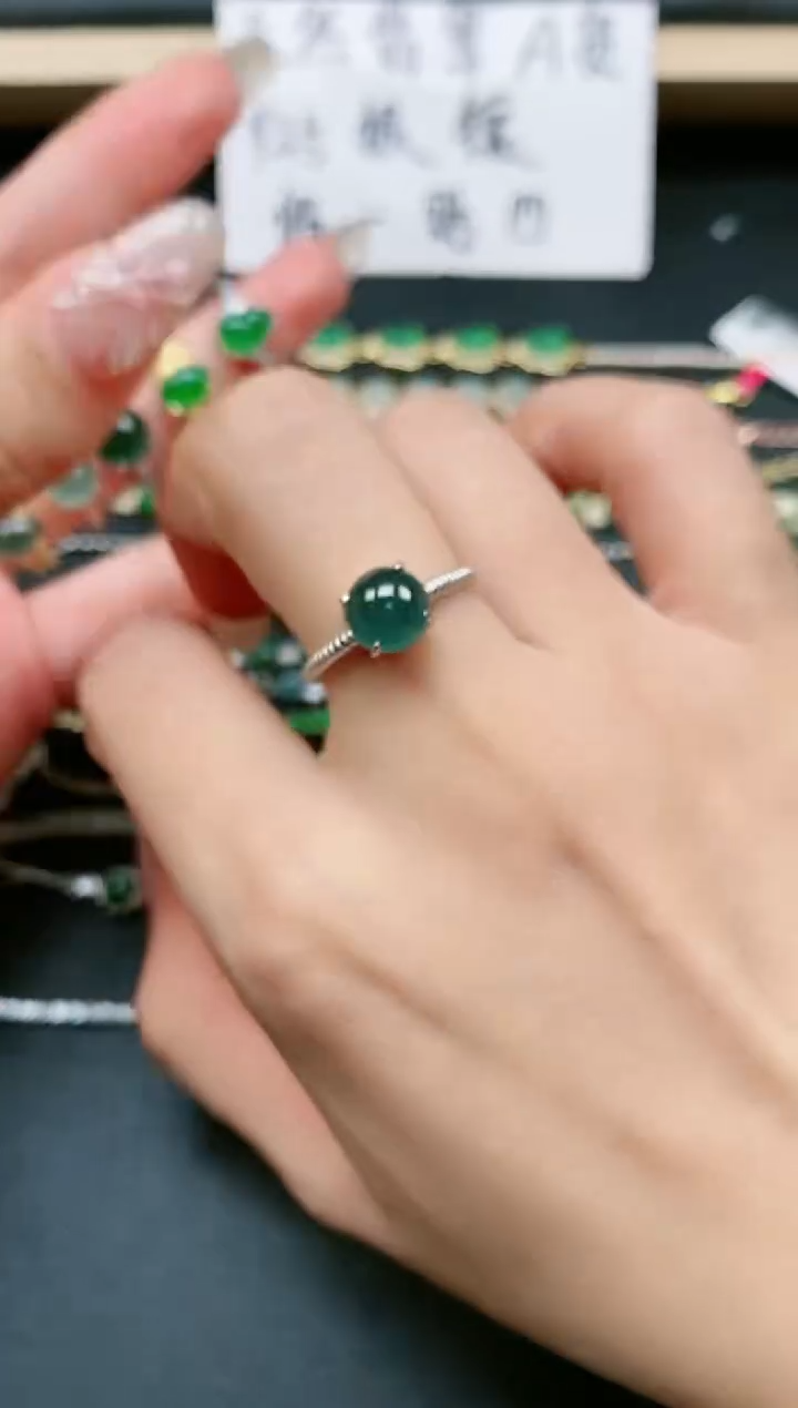 翡翠戒指银S925镶嵌111111