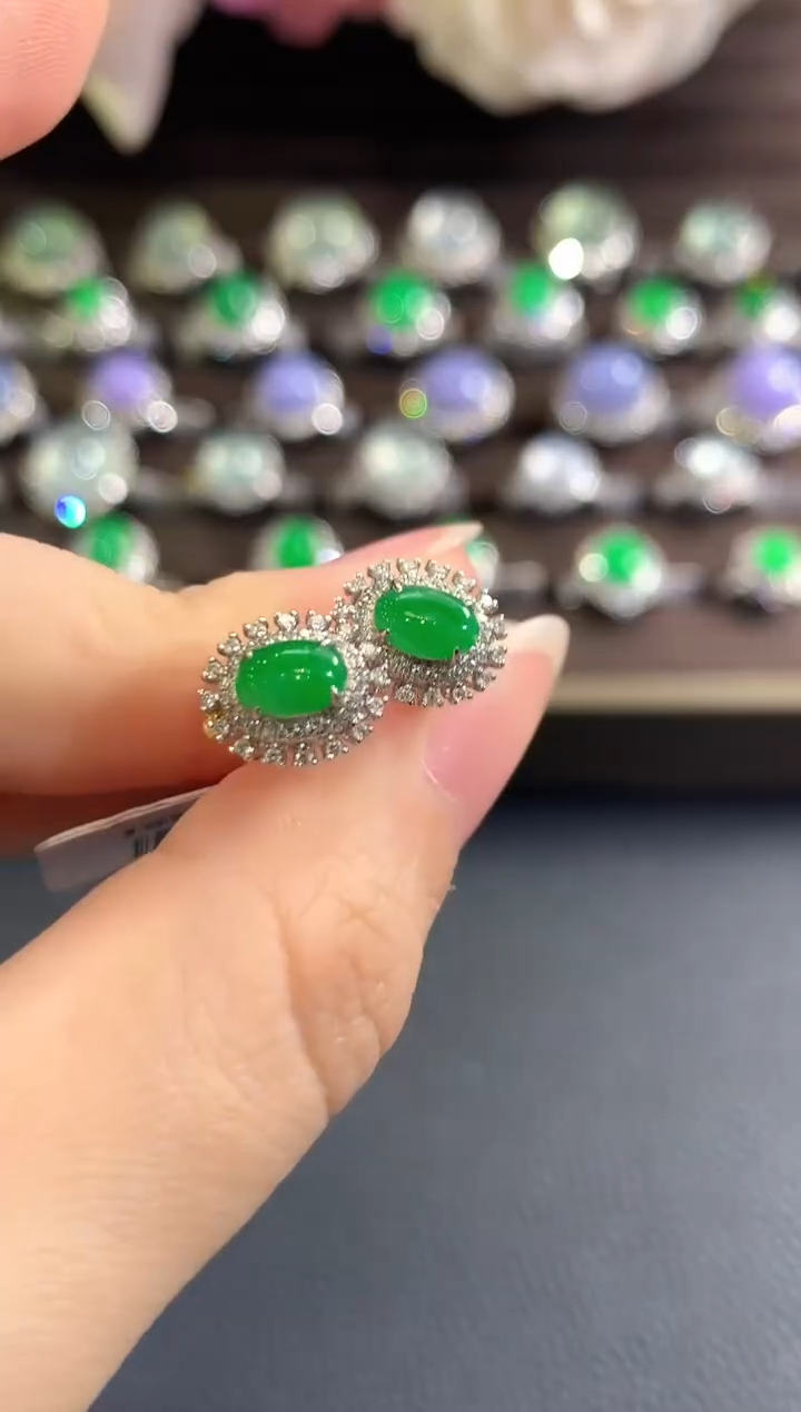 18K金镶嵌翡翠耳饰b41  