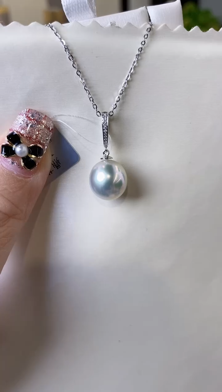 【闪购商品】海水珍珠吊坠(不含链)18K金镶嵌10-11澳白珍珠吊坠