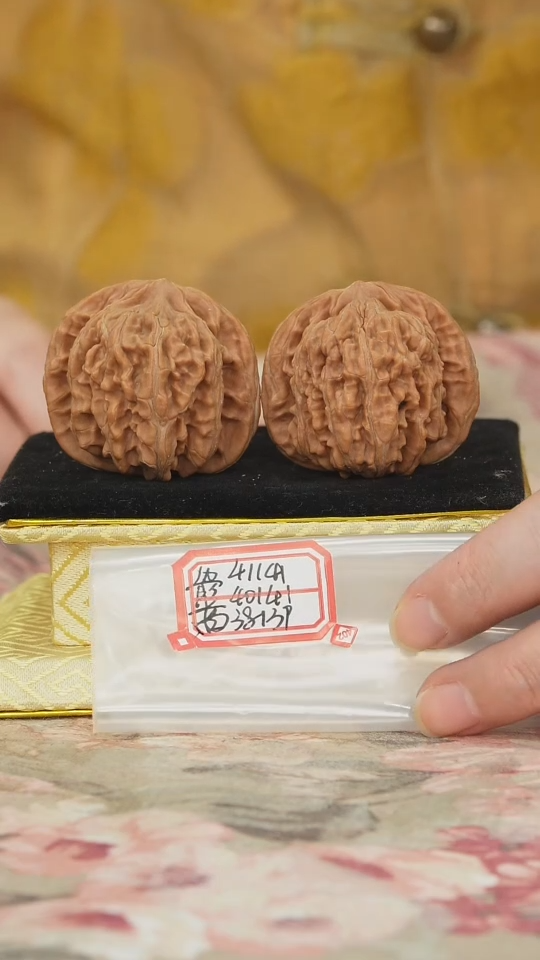 吊坠文玩核桃平谷四座楼
