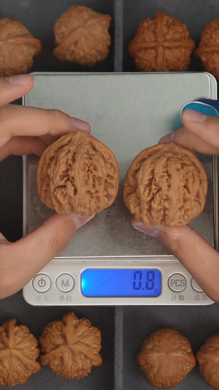 把件文玩核桃43+左右定向全品大粗筋