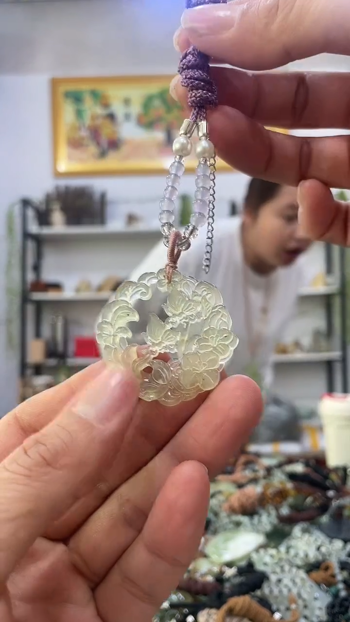 未镶嵌蛇纹石玉挂件 