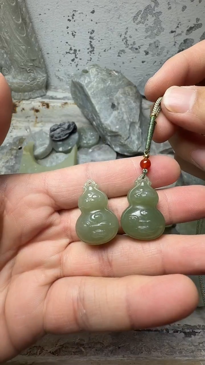 吊坠(赠链)未镶嵌和田玉葫芦 拍一发一商品多样性发货