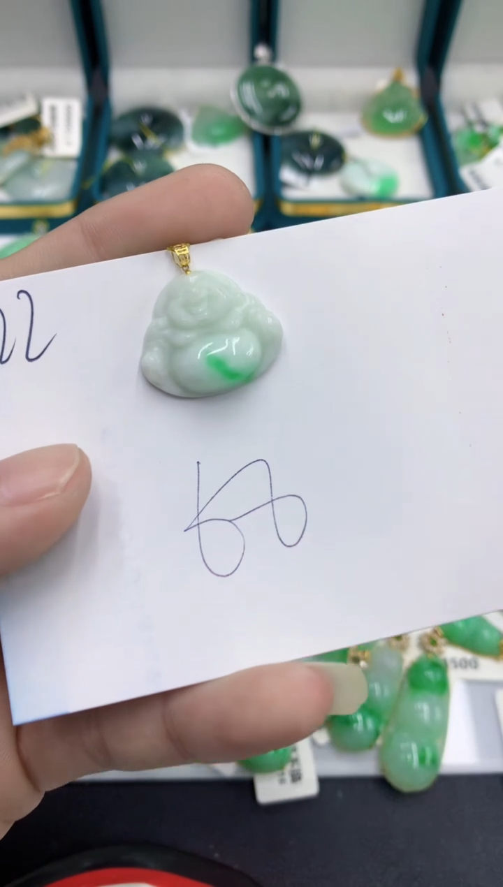 【闪购商品】翡翠颈饰18K金镶嵌翡翠