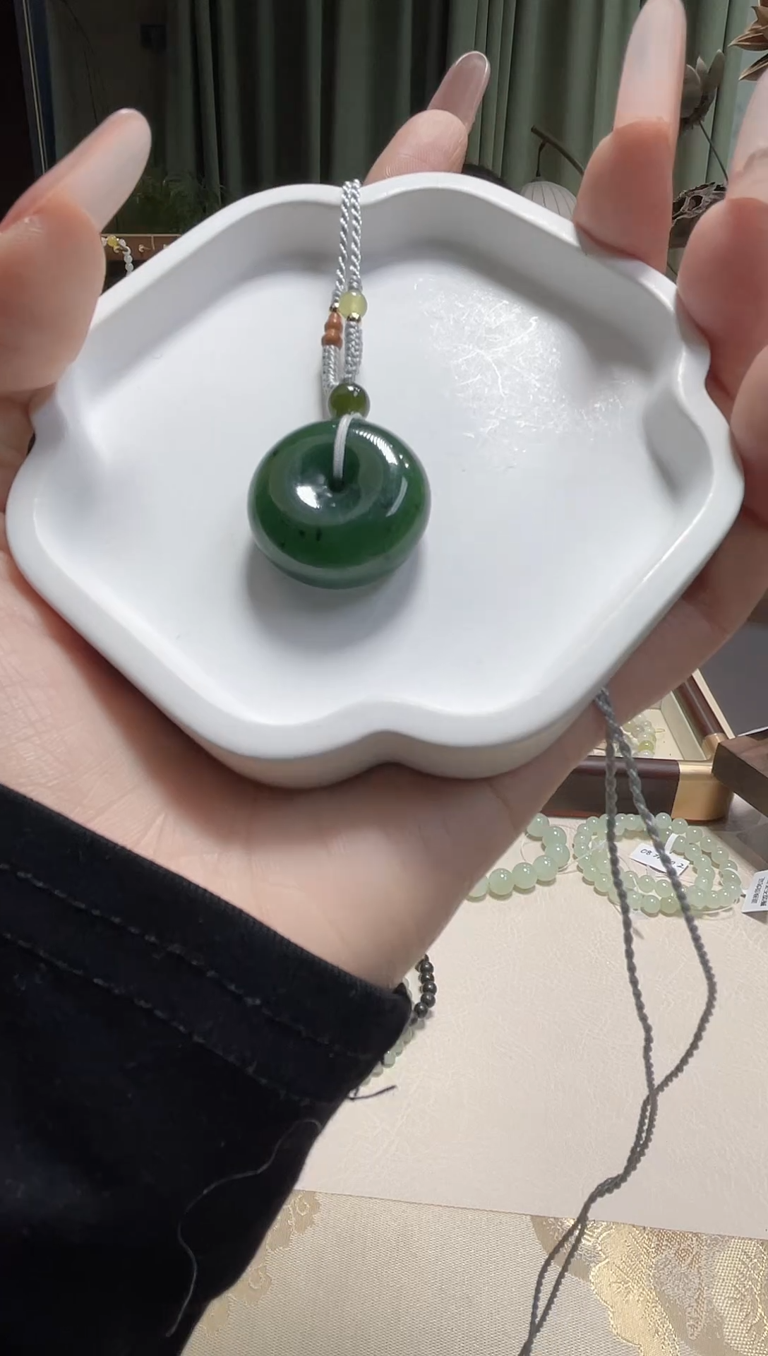 颈饰未镶嵌和田玉（碧玉）和田玉碧玉平安扣