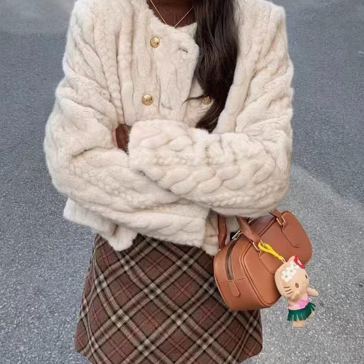 【当天发+运费险】冬季加厚仿水貂绒气质小香风皮草毛毛外套女YY377