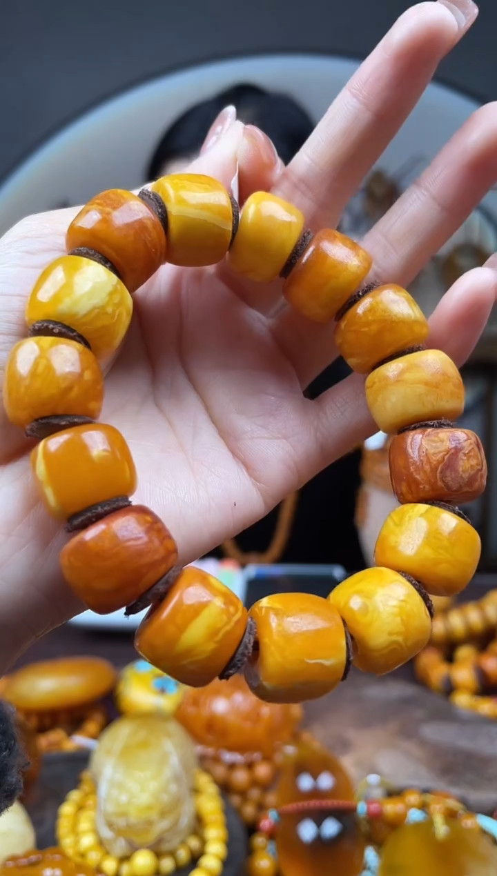 【闪购商品】琥珀裸石未镶嵌首饰 假1赔4（多样性发货1件