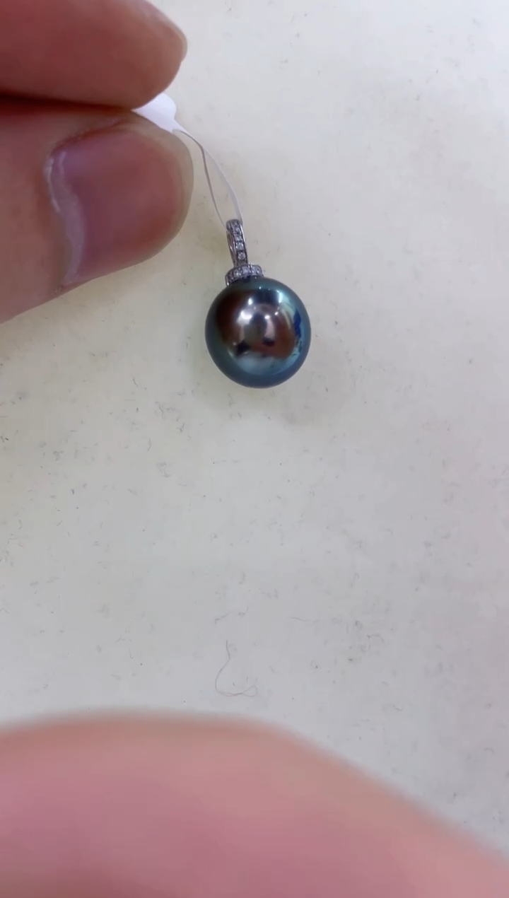 18K金镶嵌颈饰海水珍珠  