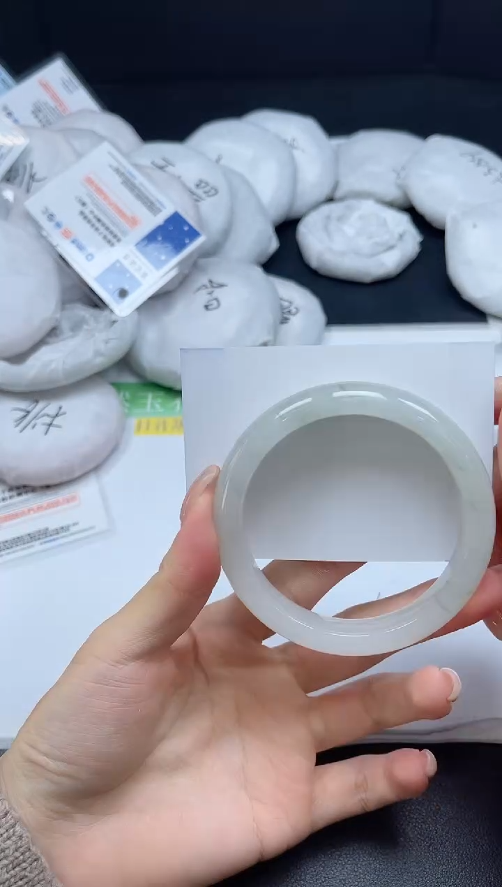 未镶嵌手镯石英质玉080-5758