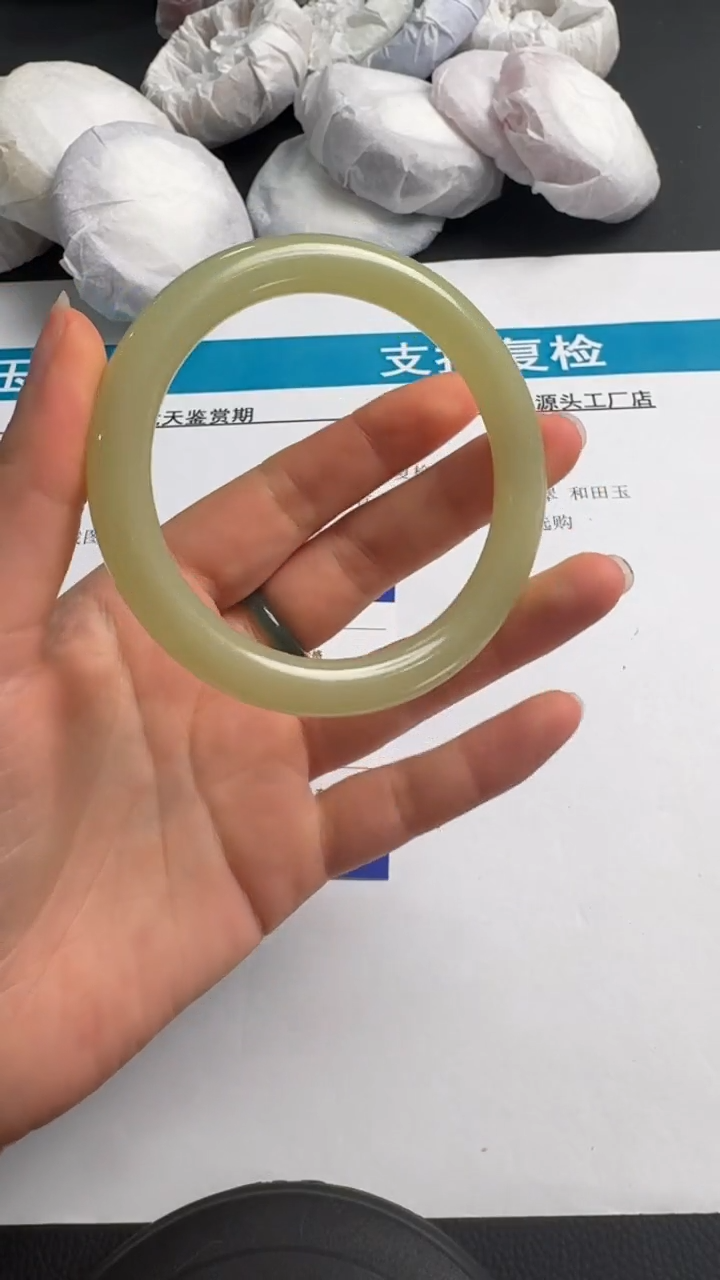 未镶嵌手镯石英质玉111