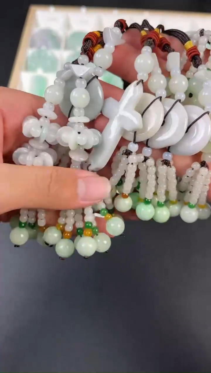 【闪购商品】翡翠颈饰未镶嵌翡翠吊坠YP-090多样性只发一件