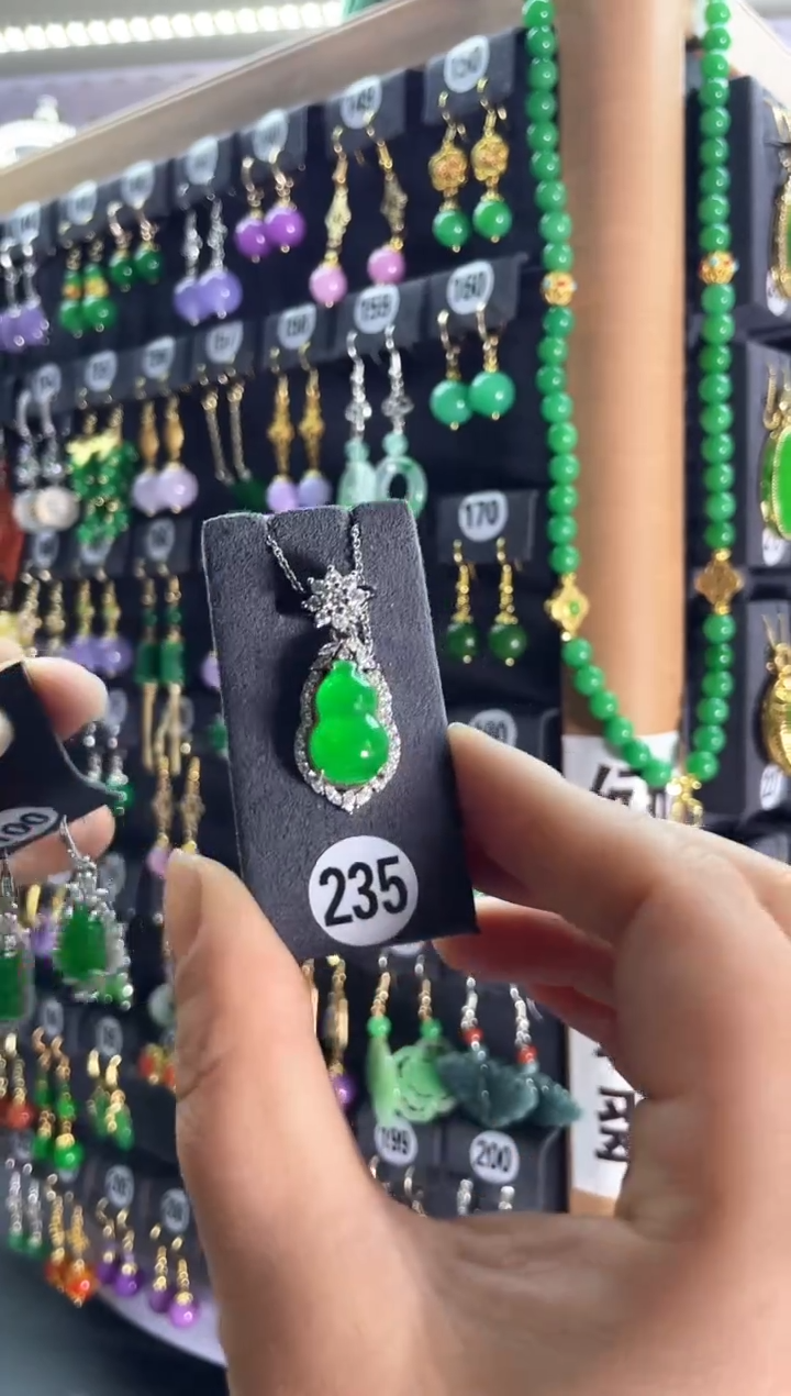 【闪购商品】翡翠耳饰银S925镶嵌老235..