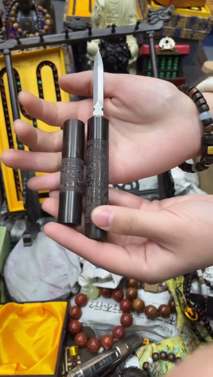 【闪购商品】大叶紫檀（黑酸枝木类） 