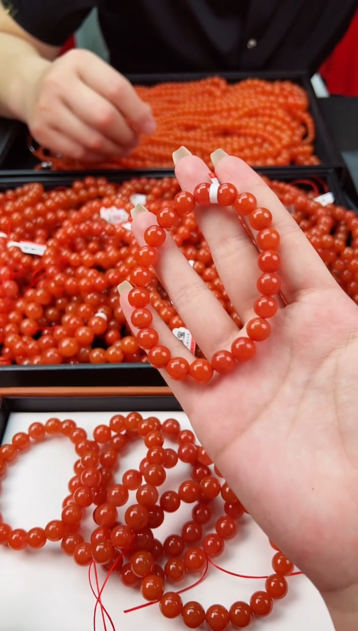 【闪购商品】南红玛瑙手串未镶嵌滴水洞亮光9+一条