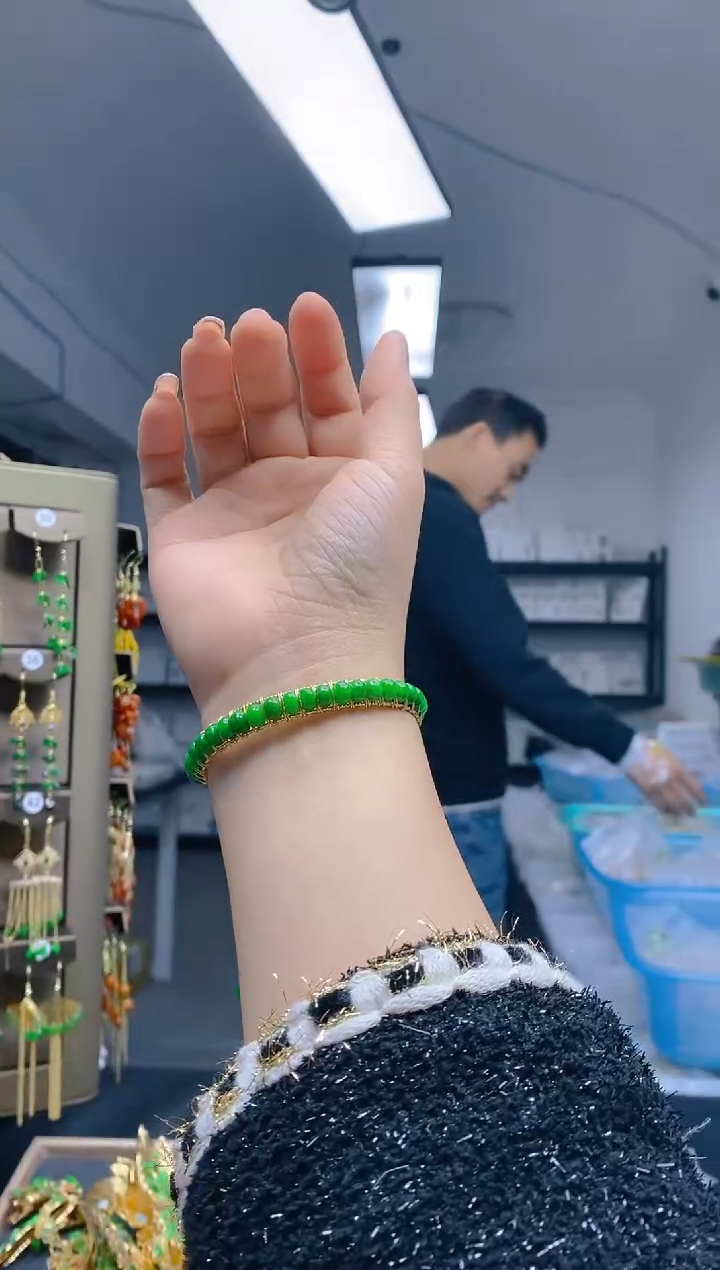 【闪购商品】翡翠耳饰合金0432翡翠手镯