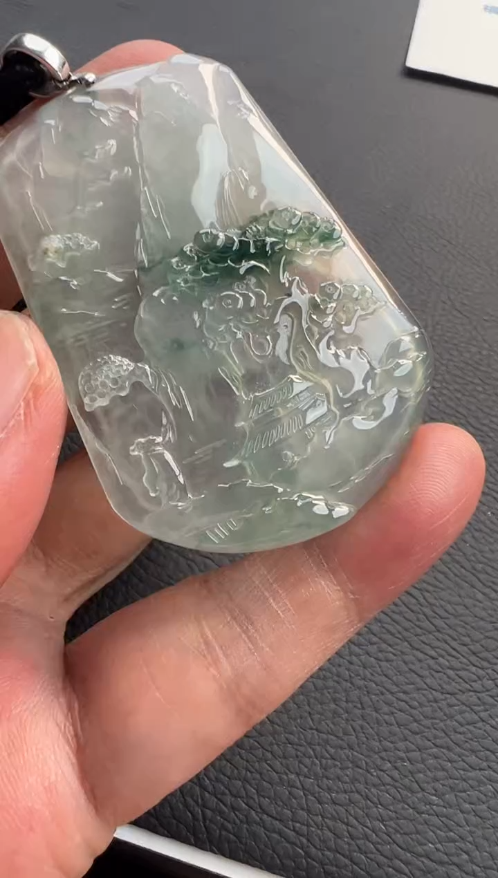 颈饰18K金镶嵌翡翠翡翠颈饰
