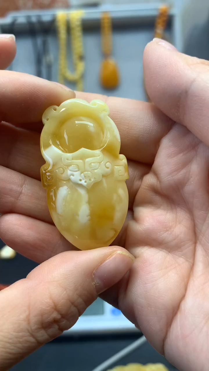 【闪购商品】琥珀珠宝奇石未镶嵌380