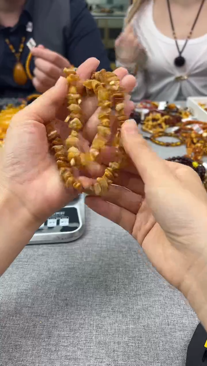 【闪购商品】琥珀颈饰未镶嵌6秒拍号