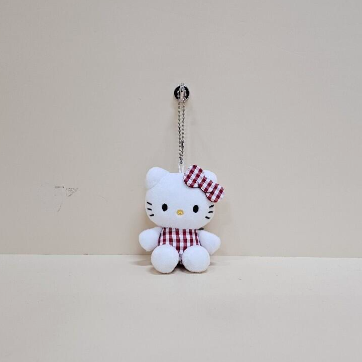 【首尔限定】Hello Kitty 红色格子Kitty 钥匙扣玩偶  运动包配件