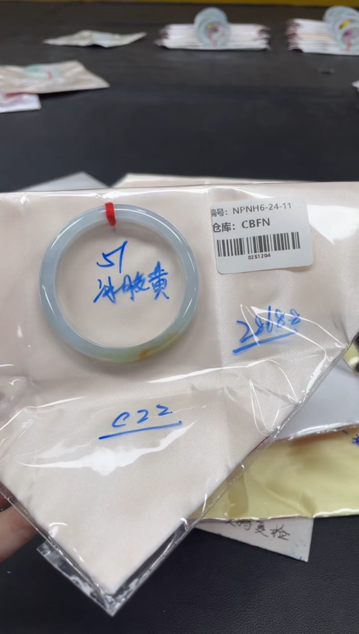 未镶嵌手镯翡翠翡翠手镯