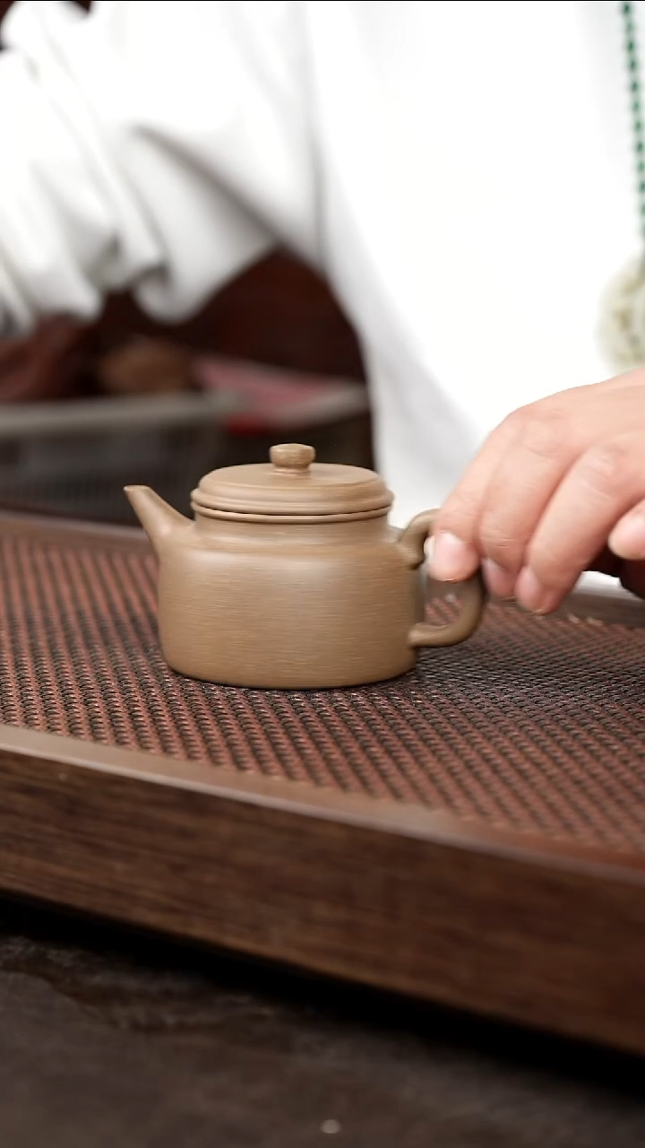 茶壶紫砂2-4剑流德钟