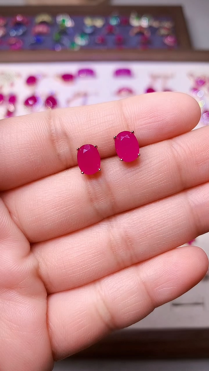 【闪购商品】耳饰银S925镶嵌红宝石...