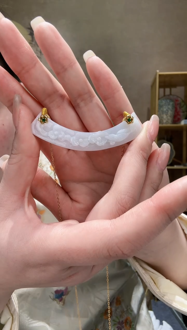 【闪购商品】翡翠颈饰未镶嵌吊坠