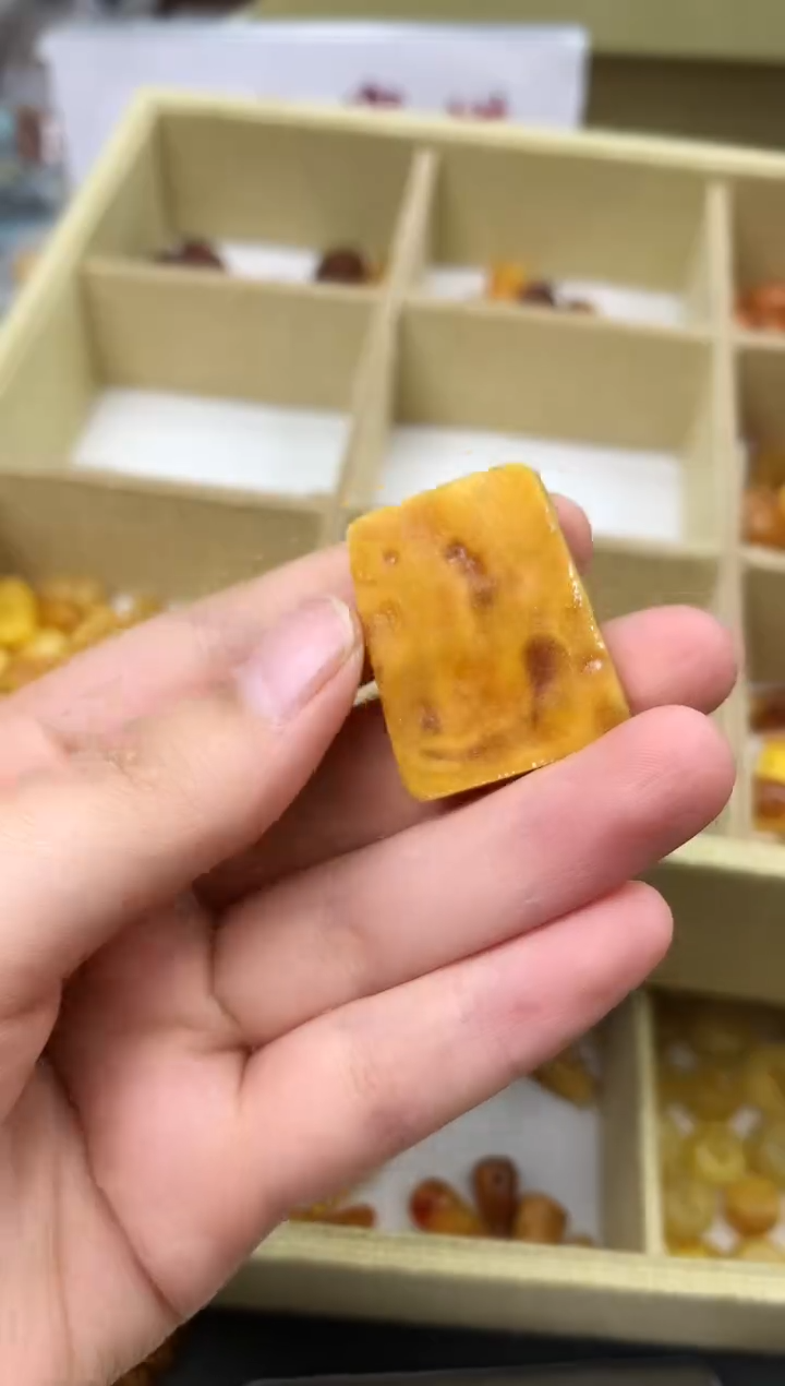 【闪购商品】琥珀珠宝奇石未镶嵌132