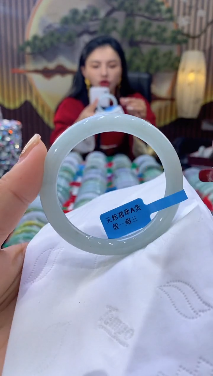 【闪购商品】翡翠手镯未镶嵌多人09009