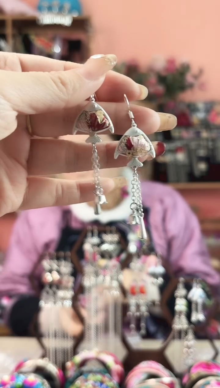 艺枝独绣手工饰品392