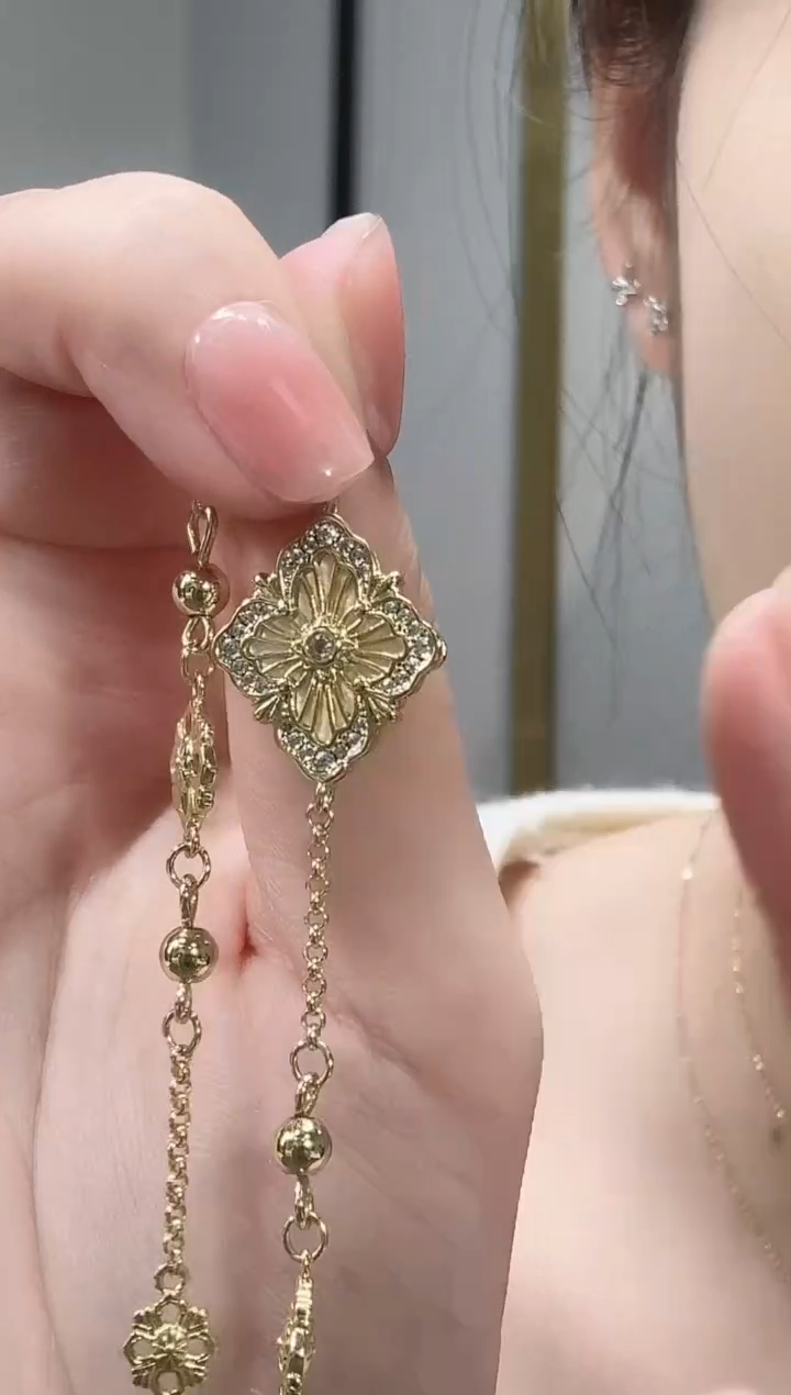 18K金镶嵌贝壳（贝母）手链布布白色手链GHJ