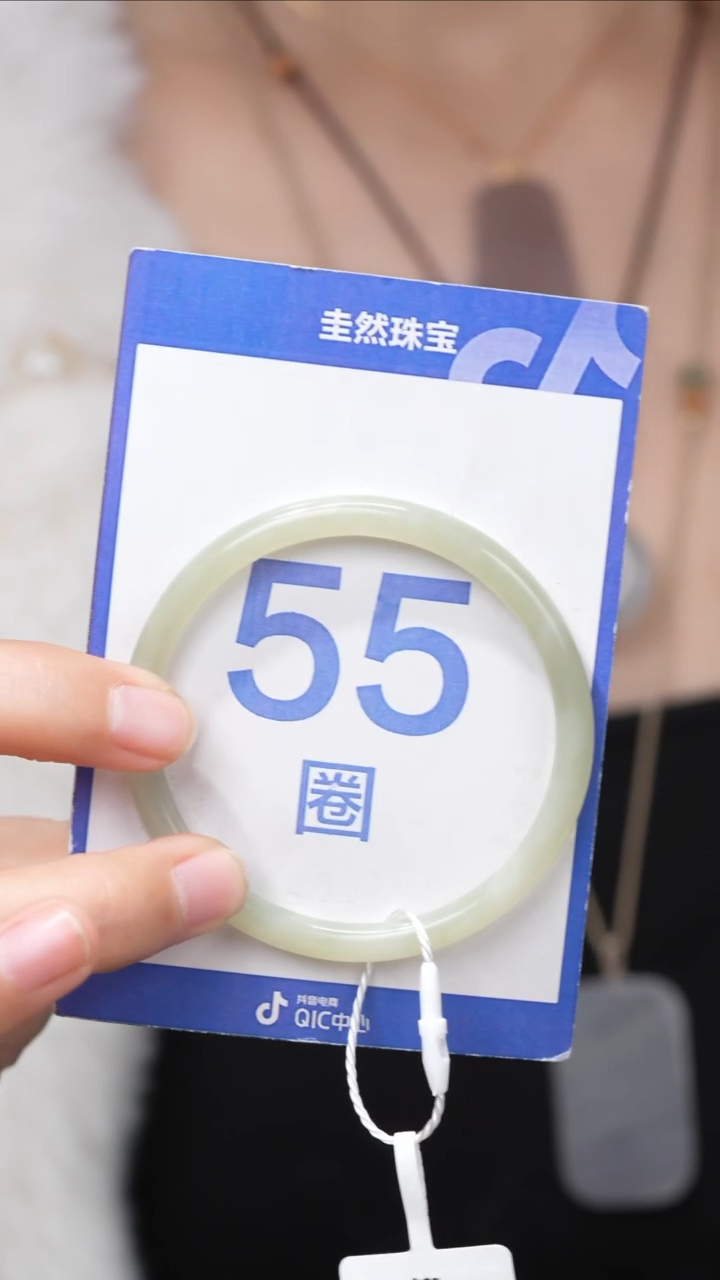 【闪购商品】和田玉手镯未镶嵌098